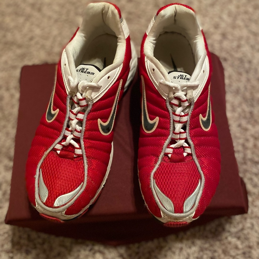 Women’s  or Youth Nike shoes